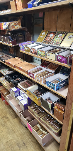 Tobacco Shop «Save On Liquor / Cigar world», reviews and photos, 4988 N Fresno St, Fresno, CA 93726, USA