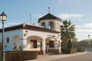 Parque La Posada image