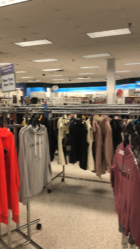 Clothing Store «Ross Dress for Less», reviews and photos, 13065 Lee Jackson Memorial Hwy, Fairfax, VA 22033, USA