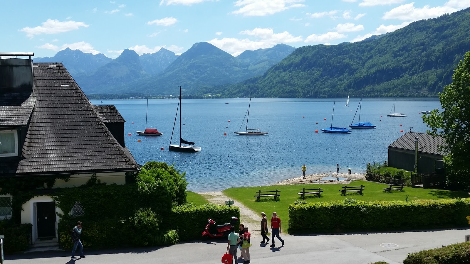 Foto av Badewiese Sonnplatz med gräs yta