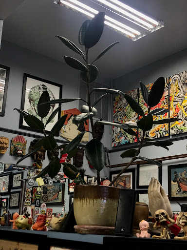 Tattoo Shop «Time & Tide Tattoo», reviews and photos, 103 W 6th St, Bloomington, IN 47404, USA