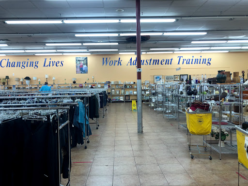 Thrift Store «Goodwill Riviera Beach/Broadway Store & Donation Center», reviews and photos, 3500 Broadway, Riviera Beach, FL 33404, USA