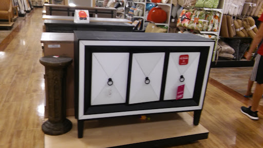 Department Store «HomeGoods», reviews and photos, 1550 Dogwood Dr SE, Conyers, GA 30013, USA