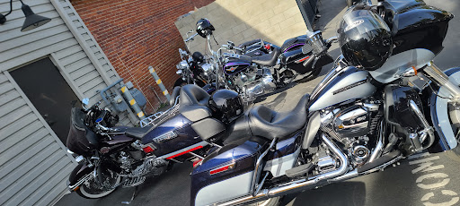 Harley-Davidson Dealer «Mathews Harley-Davidson», reviews and photos, 548 N Blackstone Ave, Fresno, CA 93701, USA