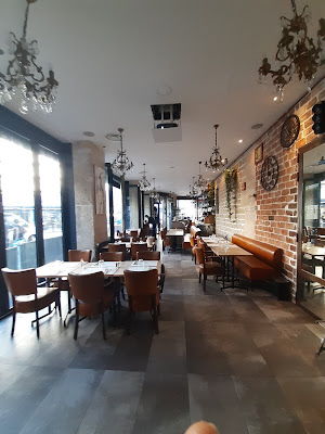 Eiffel Bar à Levallois-Perret