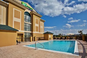 Holiday Inn Express & Suites Cordele North, an IHG Hotel image