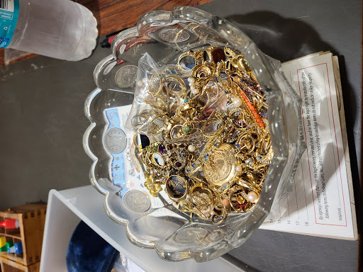 Gold Dealer «Belleair Coins, Gold, & Diamonds», reviews and photos, 1350 W Bay Dr, Largo, FL 33770, USA