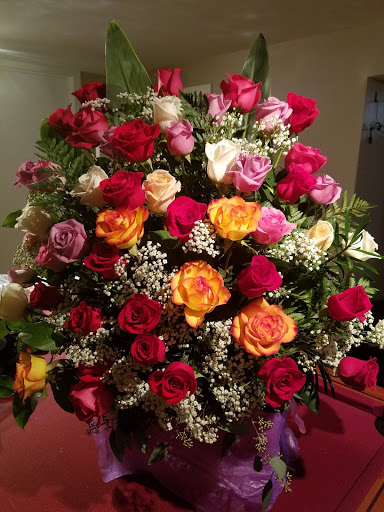 Florist «Morton Grove Florist», reviews and photos, 5741 Dempster St, Morton Grove, IL 60053, USA