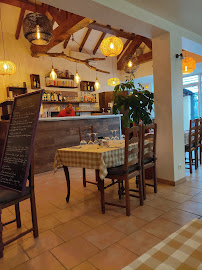 Atmosphère du Restaurant français La Table Paysanne à Le Thor - n°18