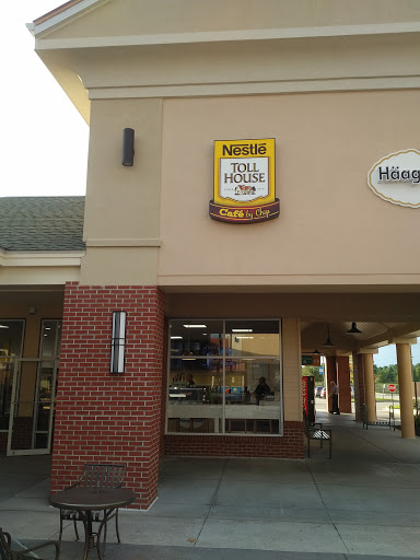 Outlet Mall «Tanger Outlet Myrtle Beach Hwy 501», reviews and photos, 4635 Factory Stores Blvd, Myrtle Beach, SC 29579, USA