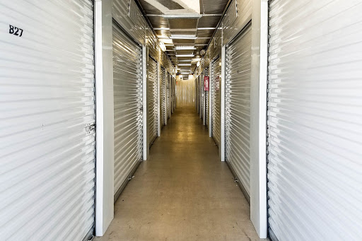 Self-Storage Facility «US Storage Centers», reviews and photos, 512 10th St, Floresville, TX 78114, USA