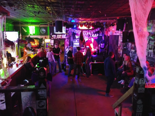 Night Club «The Boobie Trap Bar», reviews and photos, 1417 SW 6th Ave, Topeka, KS 66606, USA