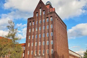 Haus der Wissenschaft Braunschweig GmbH image