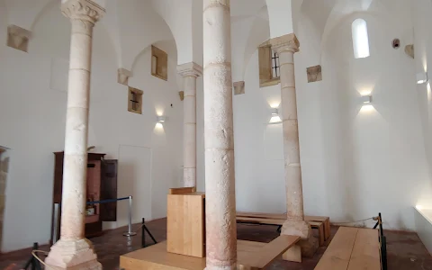 Synagogue image