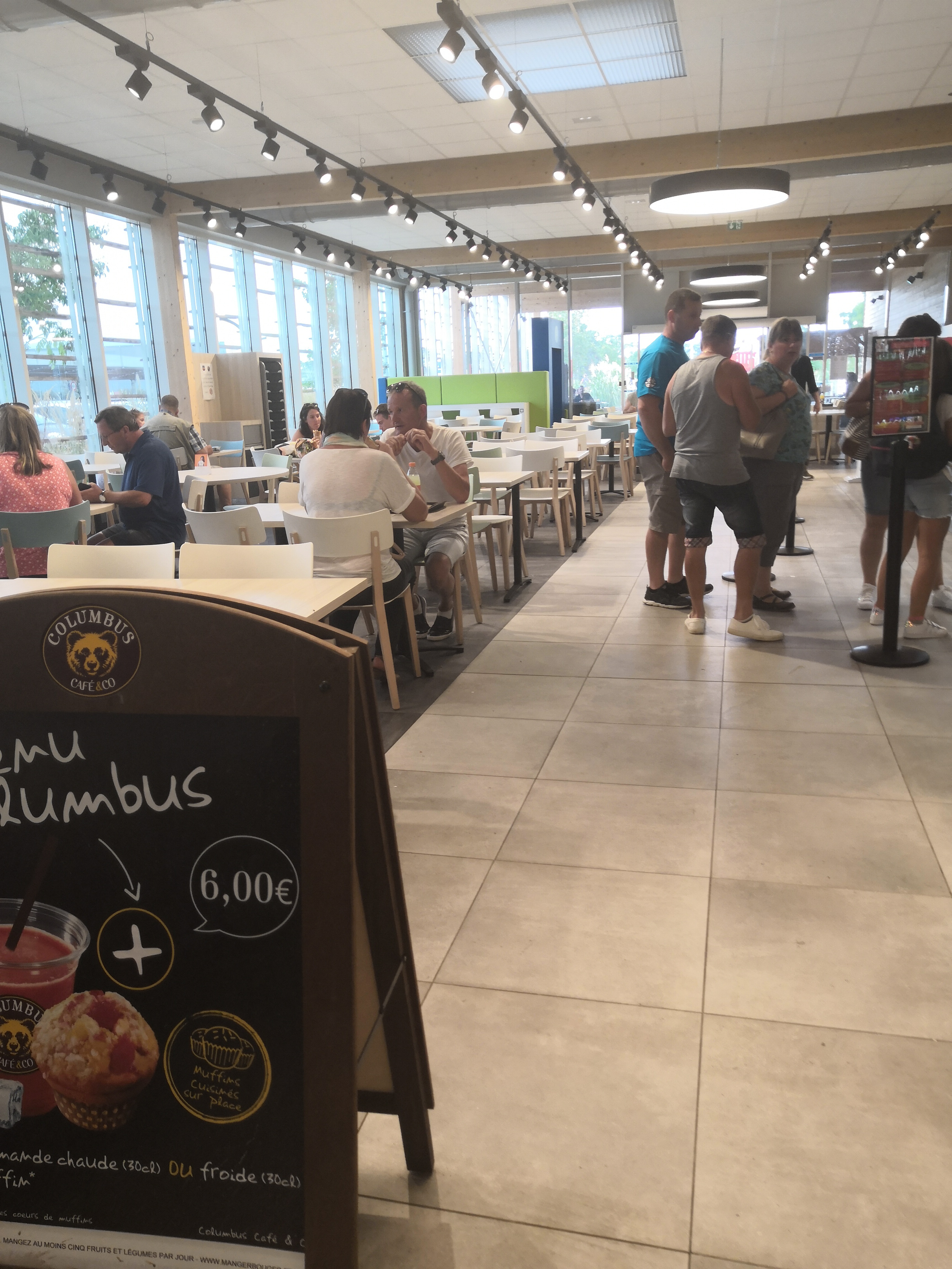 Photo n° 1 de l'avis de *comandos*.6 fait le 17/08/2018 à 13:14