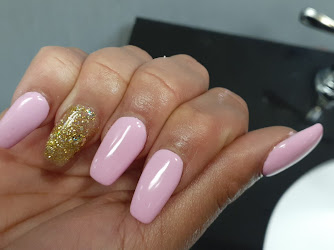 Esolix Nails