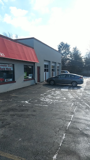 Electronics Store «Mobile Electronics», reviews and photos, 419 Ogden Ave, Downers Grove, IL 60515, USA