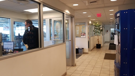 Car Dealer «Hoffman Toyota», reviews and photos, 36 Albany Turnpike, West Simsbury, CT 06092, USA