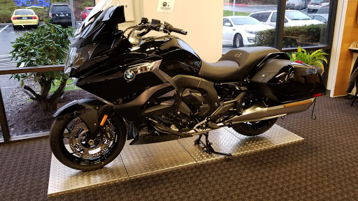 BMW Motorcycle Dealer «BMW Motorcycles of Western Oregon», reviews and photos, 12010 SW Garden Pl, Portland, OR 97223, USA