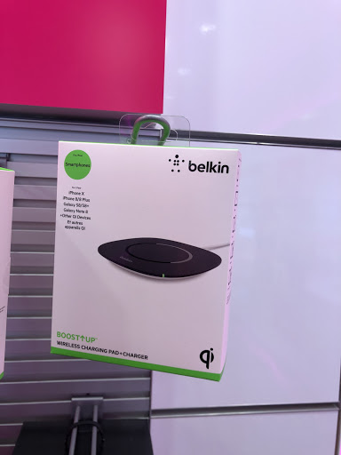 Cell Phone Store «T-Mobile», reviews and photos, 25965 Industrial Blvd #105, Hayward, CA 94545, USA