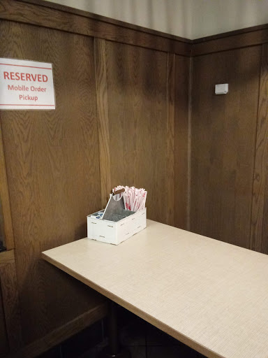 Fast Food Restaurant «Chick-fil-A», reviews and photos, 996 US-287 BYP, Waxahachie, TX 75165, USA