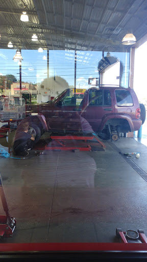 Tire Shop «Discount Tire Store - Spring Hill, TN», reviews and photos, 3000 Belshire Village Dr, Spring Hill, TN 37174, USA
