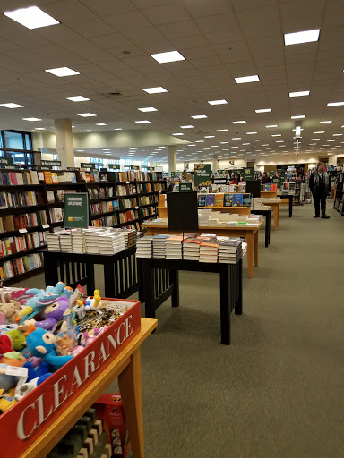 Book Store «Barnes & Noble», reviews and photos, 180 NJ-35, Eatontown, NJ 07724, USA