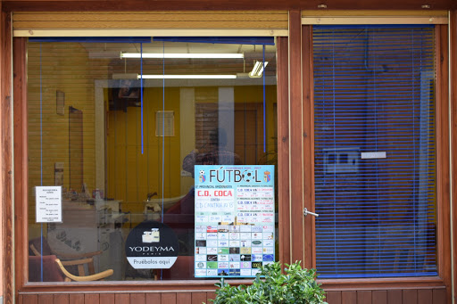 Peluquería & Barbería Godo en Coca, Segovia