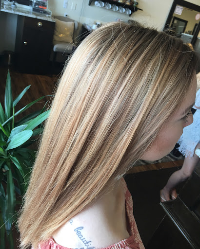 Beauty Salon «Mane Connection Hair Salon», reviews and photos, 39265 Grand River Ave, Farmington, MI 48335, USA