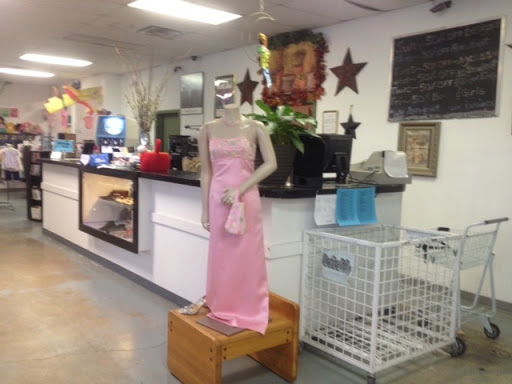Thrift Store «Here Today Gone Tomorrow Thrift Store», reviews and photos, 10240 Burbank Dr, Baton Rouge, LA 70810, USA