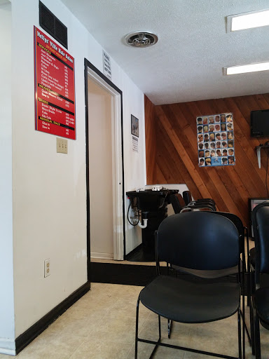 Beauty Salon «Nellys Ville Hair Salon», reviews and photos, 3213 E 14th St, Des Moines, IA 50316, USA