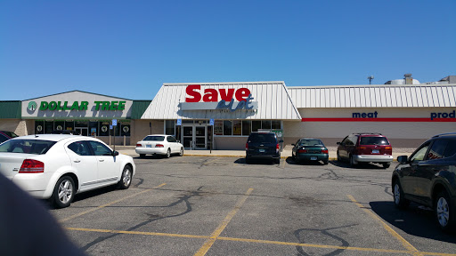 Grocery Store «Save-A-Lot», reviews and photos, 661 E 24th St #810, Holland, MI 49423, USA