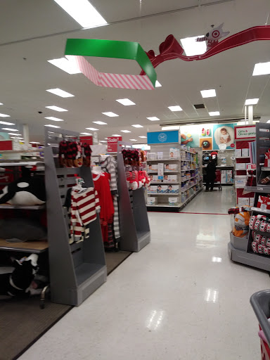Department Store «Target», reviews and photos, 2401 Coulee Rd, Hudson, WI 54016, USA