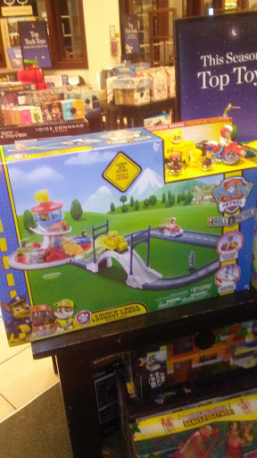 Book Store «Barnes & Noble», reviews and photos, 2245 Richmond Ave, Staten Island, NY 10314, USA