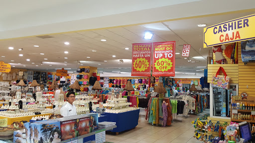 Cage stores Cancun