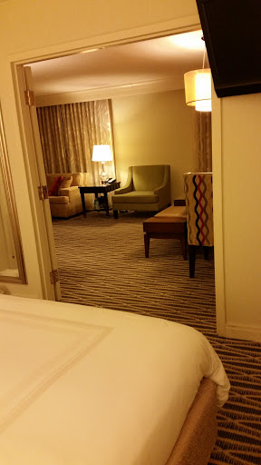 Hotel «Charleston Marriott Town Center», reviews and photos, 200 Lee St E, Charleston, WV 25301, USA