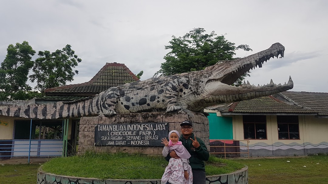 Taman Buaya Indonesia Jaya