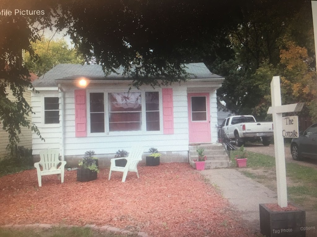 The Cottage In Hinckley 55037