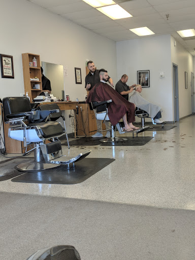 Barber Shop «Eastwood Barber Shop», reviews and photos, 132 Racine Dr #9, Wilmington, NC 28403, USA