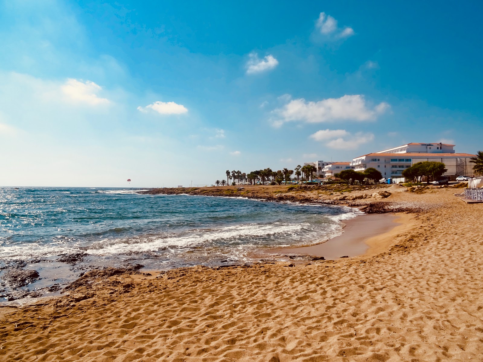 Zdjęcie Pachyammos beach z powierzchnią beżowy piasek