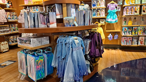 Toy Store «Disney Store», reviews and photos, 350 W Hillcrest Dr, Thousand Oaks, CA 91360, USA