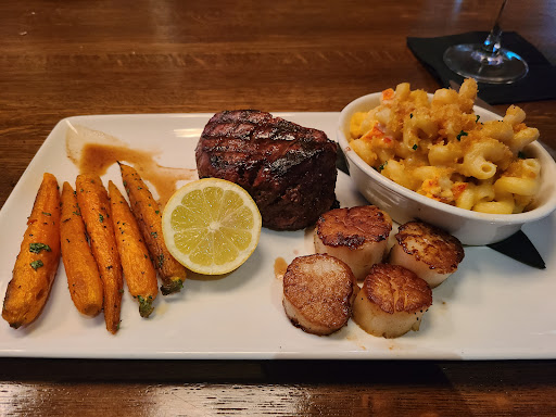 Seafood Restaurant «Devon Seafood + Steak», reviews and photos, 27 W Chocolate Ave, Hershey, PA 17033, USA