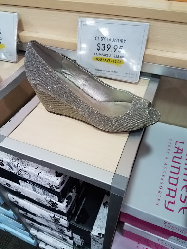Shoe Store «DSW Designer Shoe Warehouse», reviews and photos, 7555 W Bell Rd, Peoria, AZ 85382, USA