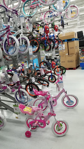 Discount Store «Walmart», reviews and photos, 700 Oak St, Brockton, MA 02301, USA