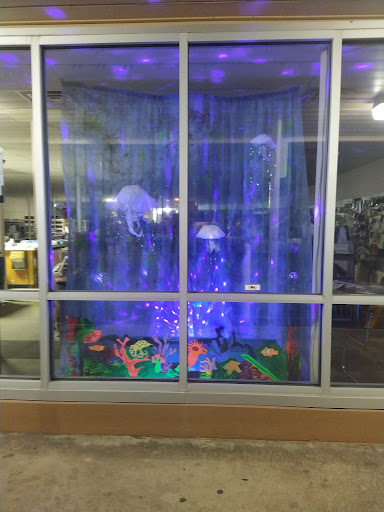 Shopping Mall «Indian Hills Shopping Center», reviews and photos, 2407 W 13th St N, Wichita, KS 67203, USA