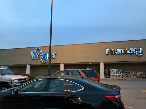 Grocery Store «Kroger», reviews and photos, 301 S Ellington Pkwy, Lewisburg, TN 37091, USA