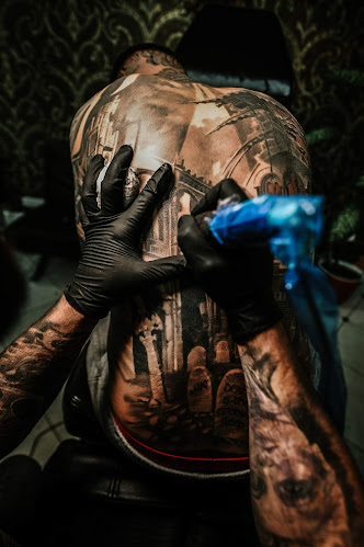 Radical Ink Tattoo - Studio de tatuaje