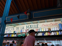 Atmosphère du Restaurant Buvette de la Halle à Saint-Jean-de-Luz - n°6