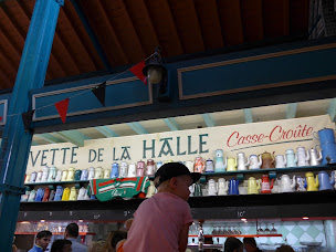 Photo n°60 de Buvette de la Halle à Saint-Jean-de-Luz ()