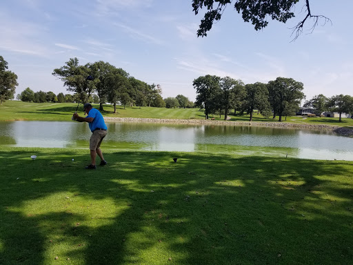 Golf Course «El Paso Golf Club», reviews and photos, 2860 County Rd 600 N, El Paso, IL 61738, USA